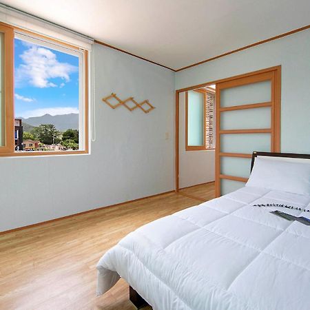 Samcheok Sol Beach Pension Экстерьер фото