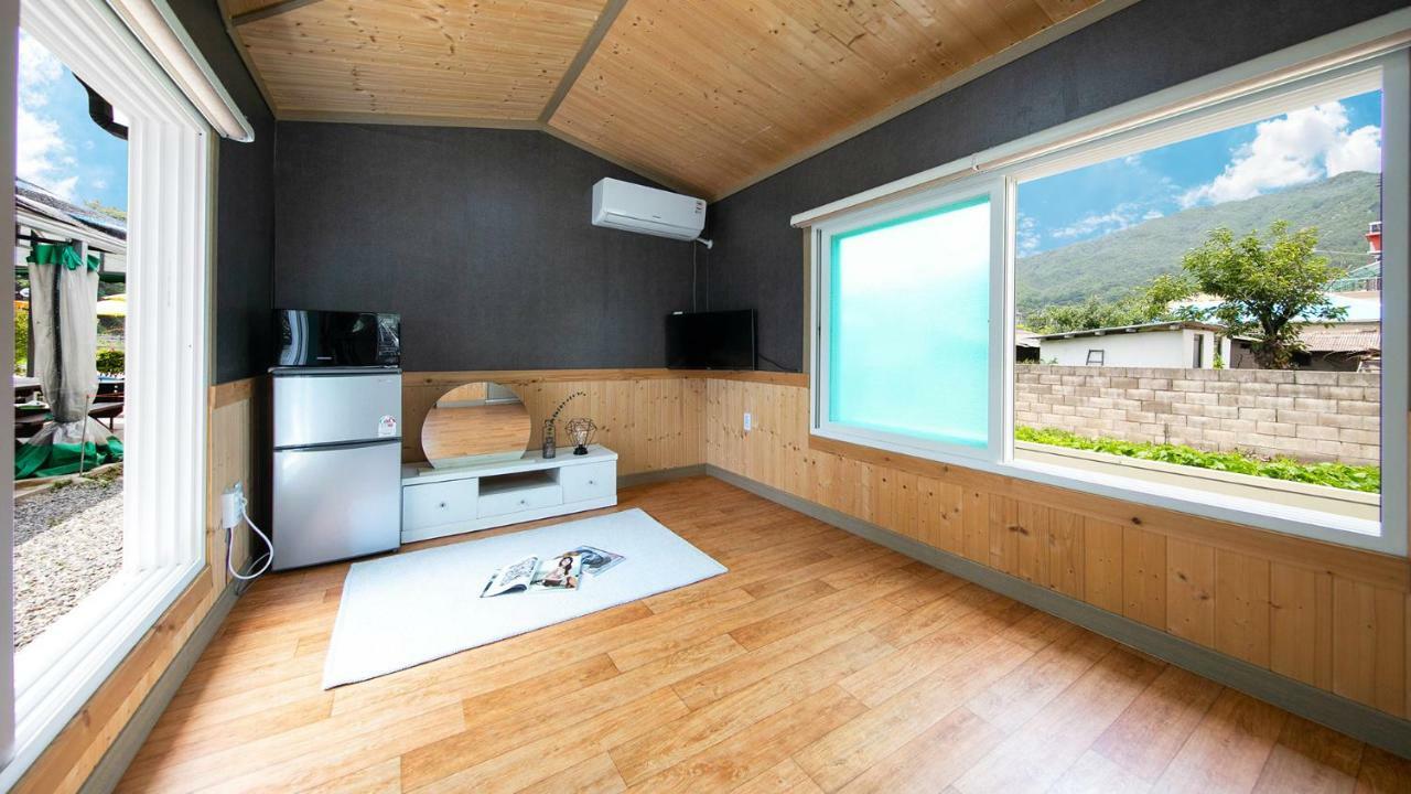 Samcheok Sol Beach Pension Экстерьер фото