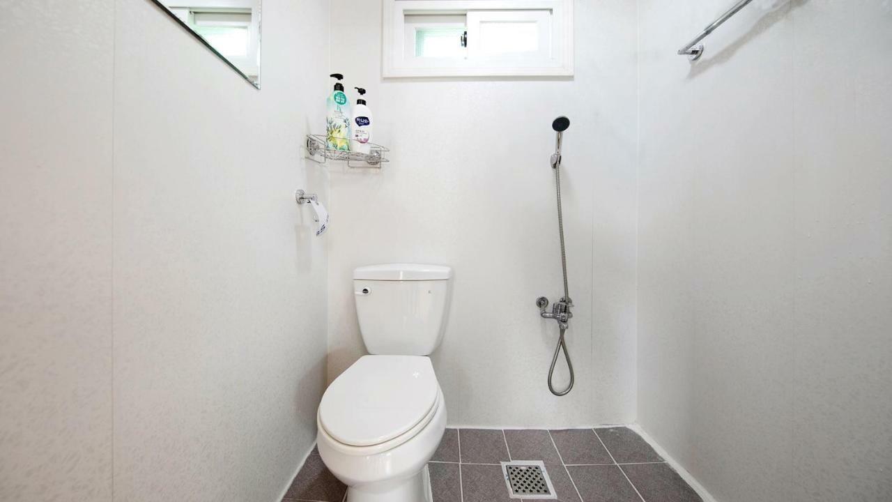 Samcheok Sol Beach Pension Экстерьер фото
