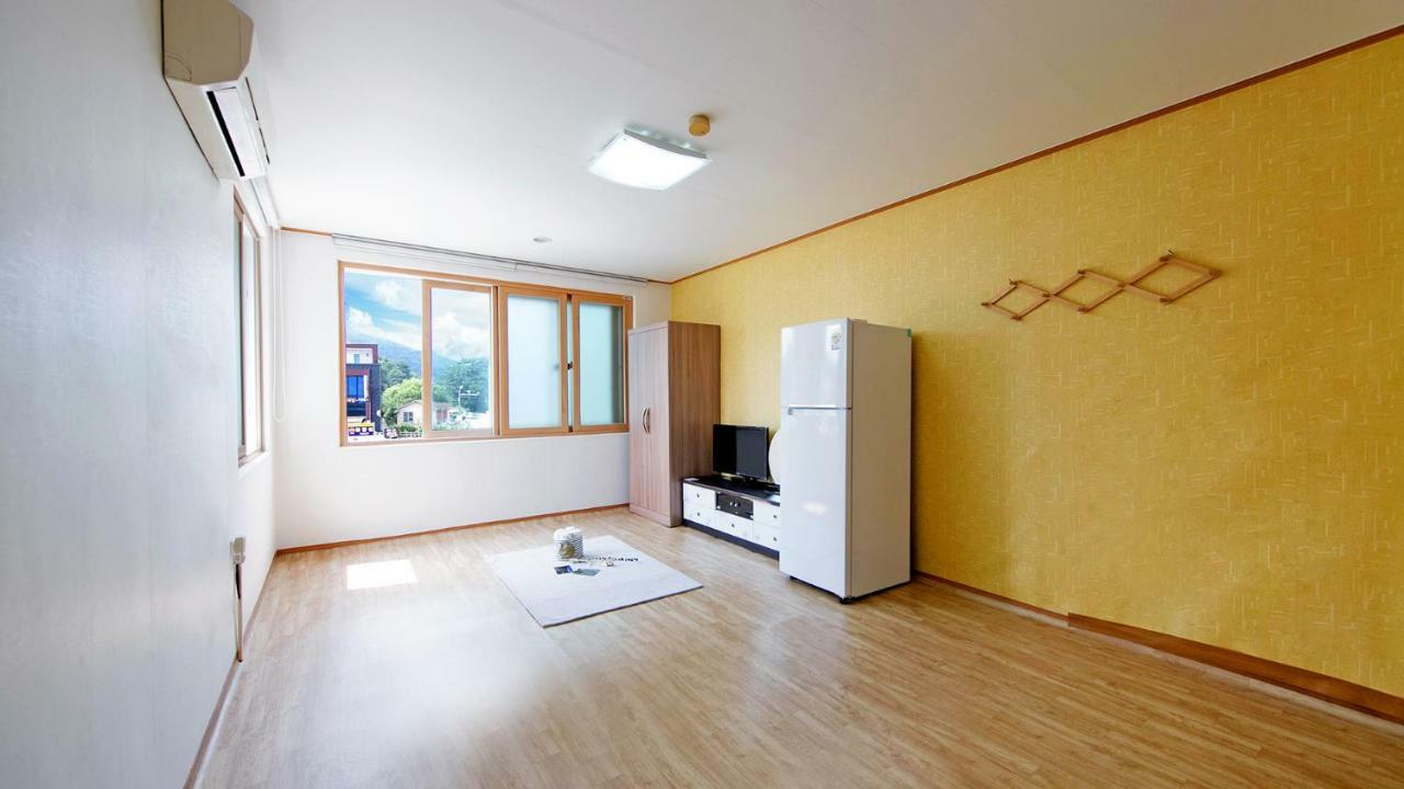 Samcheok Sol Beach Pension Экстерьер фото
