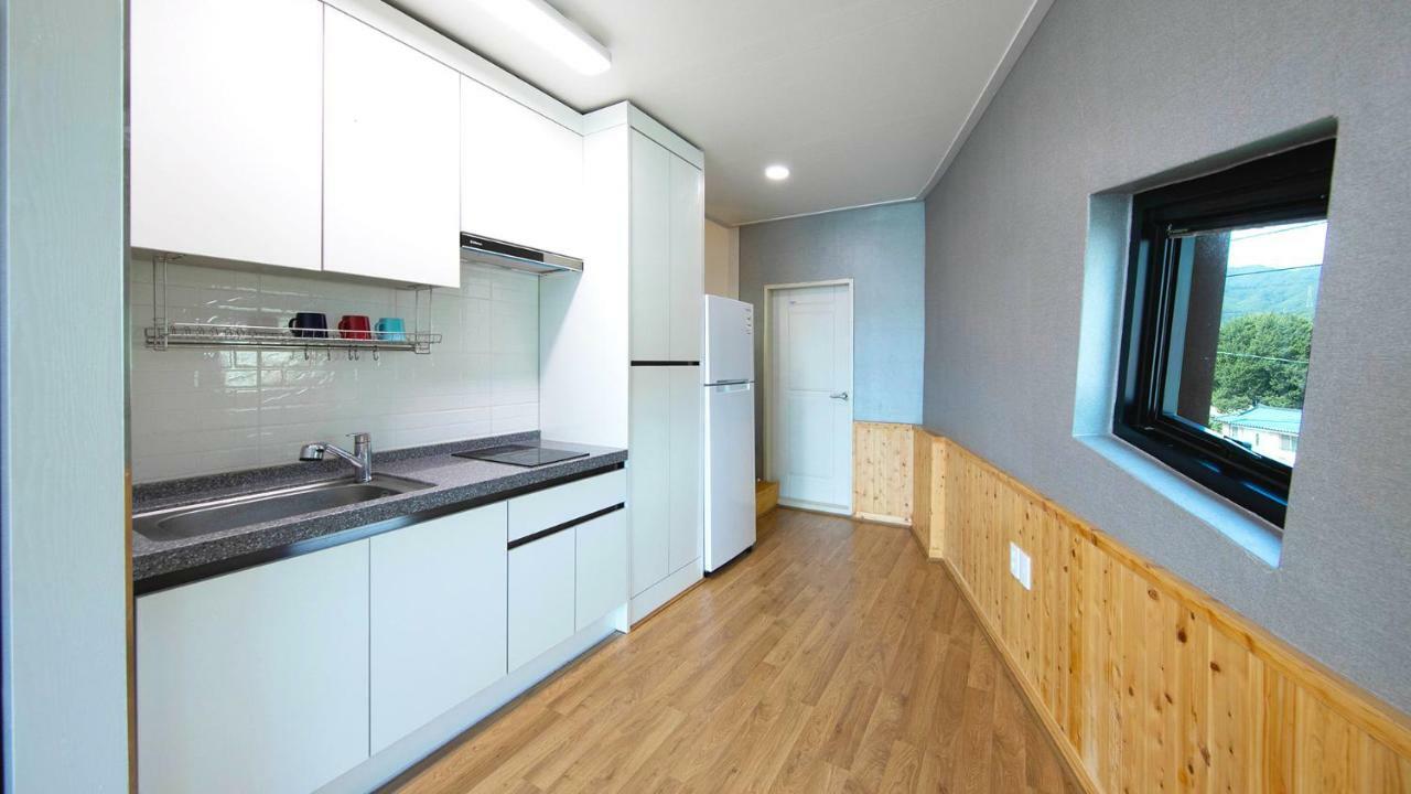 Samcheok Sol Beach Pension Экстерьер фото