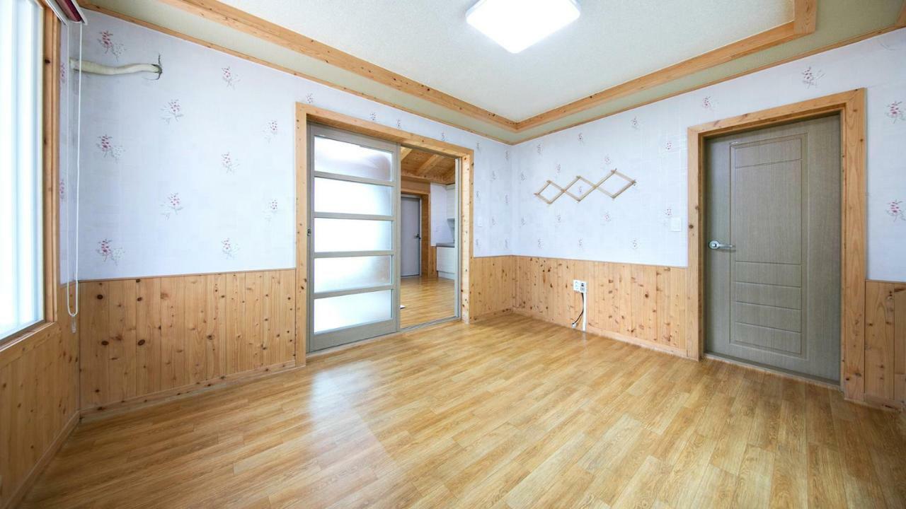 Samcheok Sol Beach Pension Экстерьер фото