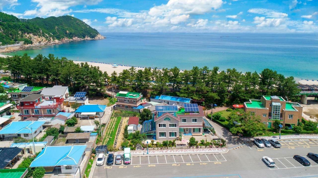 Samcheok Sol Beach Pension Экстерьер фото